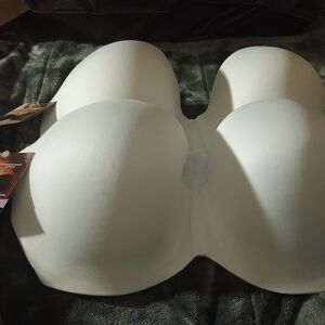 2 Pack NWT Maidenform White Full-Coverage Bra with Underwire Support